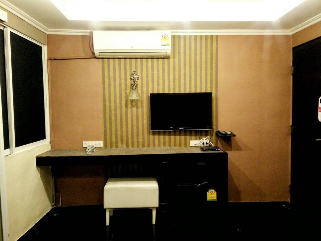 Hotel S30